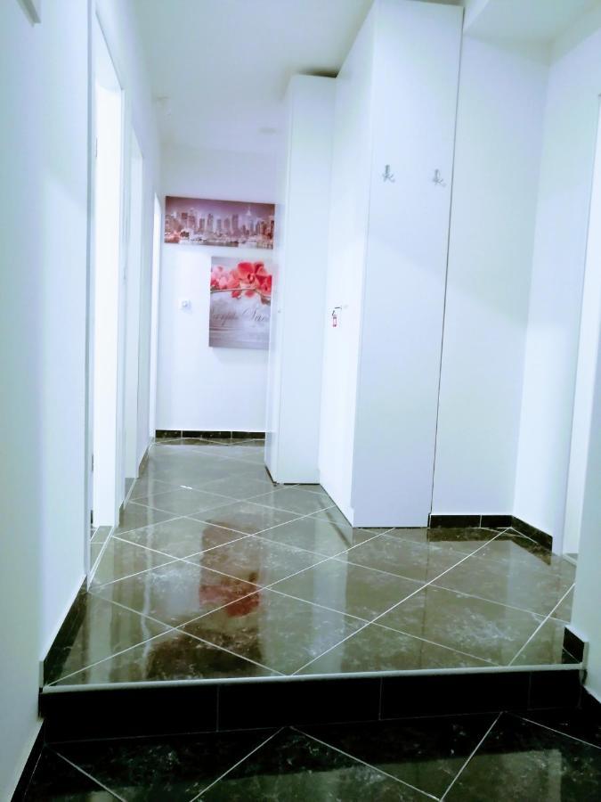 Zpula Center Studio Apartments Exterior foto